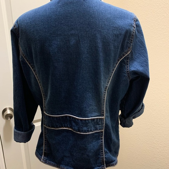 Jacket - Picture 4 of 4